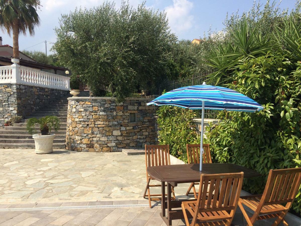 Villa con piscina a Imperia, Italy Esterno foto