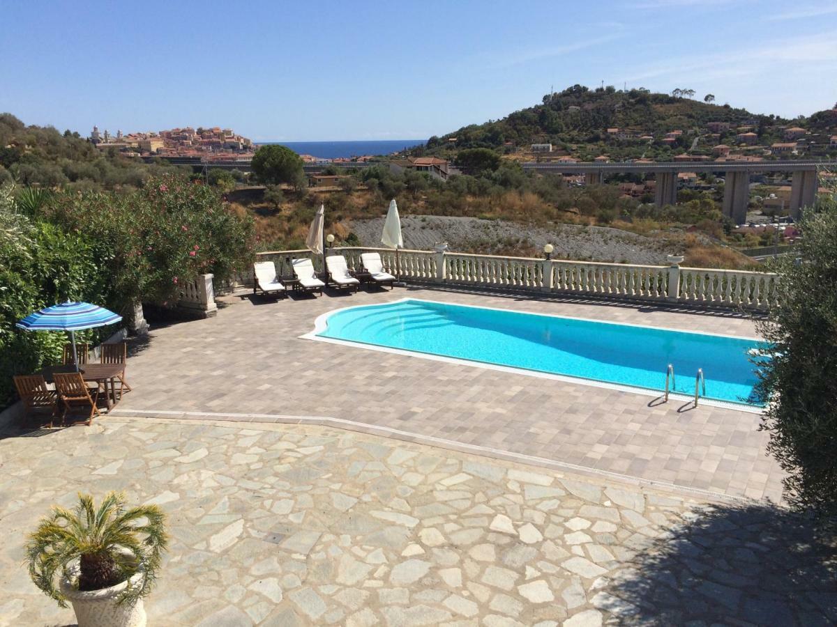 Villa con piscina a Imperia, Italy Esterno foto
